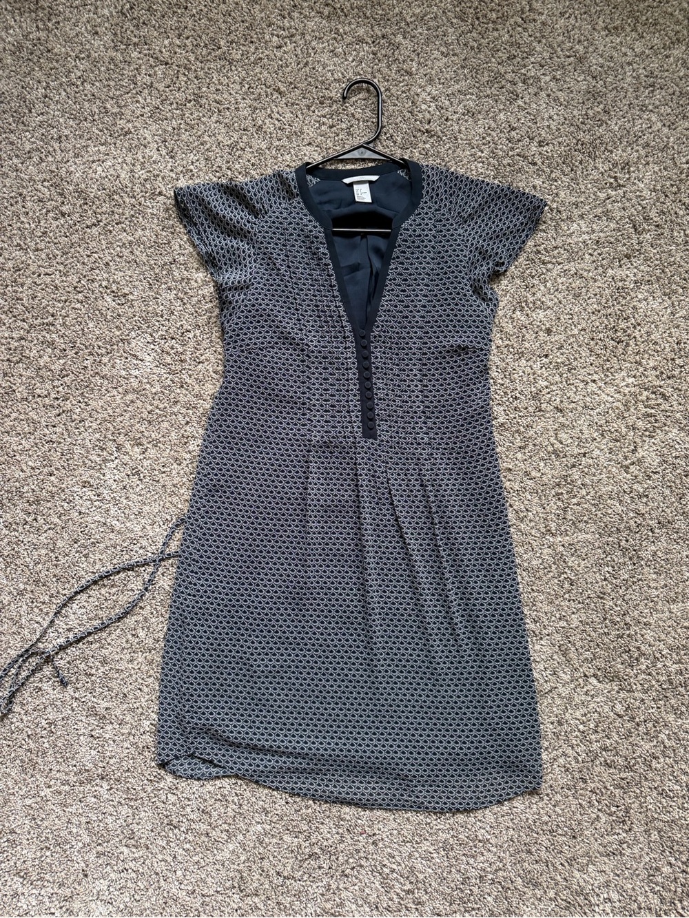 H&M Black Textured V-Neck Midi Dress
